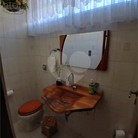 Sobrado à venda com 4 quartos, sendo 2 suítes, em Jardim Leonor, São Paulo, SP