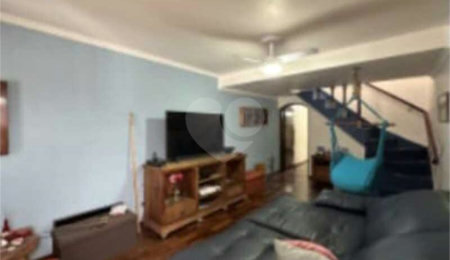 Sobrado à venda com 3 quartos, sendo 1 suíte, em Vila Oratório, São Paulo, SP