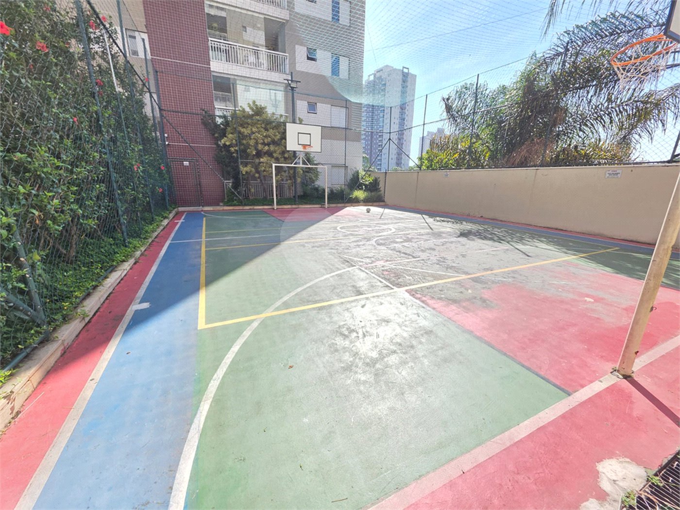 Apartamento à venda com 4 quartos, sendo 1 suíte, em Vila Polopoli, São Paulo, SP