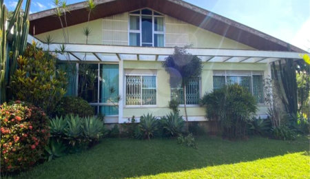 Casa Térrea à venda com 4 quartos, sendo 2 suítes,  em Jardim Floresta, São Paulo, SP