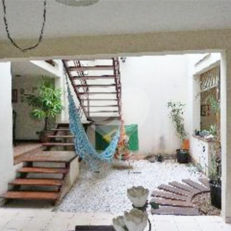 Casa à venda com 4 quartos, sendo 1 suíte, em Planalto Paulista, São Paulo, SP