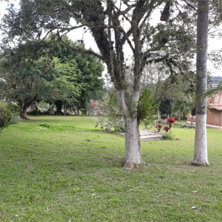 Chácara à venda com 4 quartos, sendo 2 suítes, em Jardim Conceição, São Roque, SP