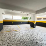Apartamento com 2 dormitórios e suíte + dependência de serviço completa na Ponta da Praia – Localização privilegiada próximo à Praça Dino Bueno
