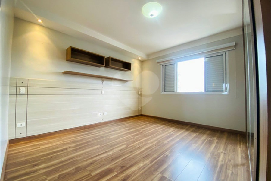 Sobrado à venda com 4 quartos, sendo 3 suítes, em Vila Ester (zona Norte), São Paulo, SP