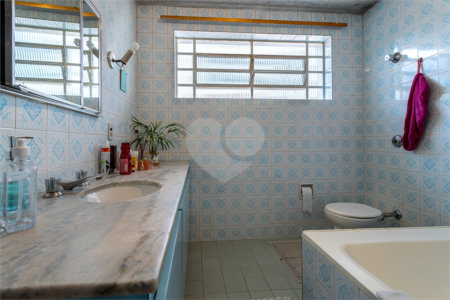 Casa à venda com 3 quartos, sendo 1 suíte, em Chácara Santo Antônio (zona Sul), São Paulo, SP
