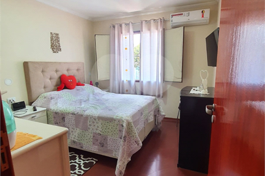 Sobrado à venda com 3 quartos, sendo 1 suíte, em Limão, São Paulo, SP