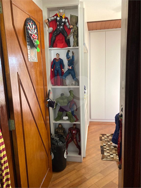 Casa à venda com 3 quartos, sendo 1 suíte, no condomínio Barbará II, São Paulo - SP