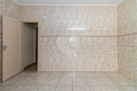 Casa Térrea à venda com 3 quartos, sendo 1 suíte,  em Indianópolis, São Paulo, SP