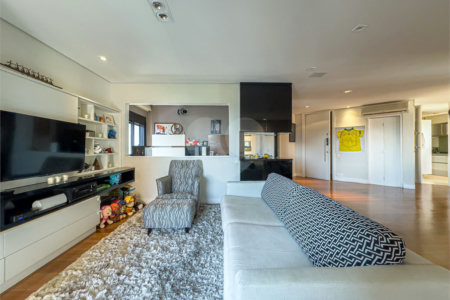 Apartamento à venda com 3 suítes em Sumarezinho, São Paulo, SP