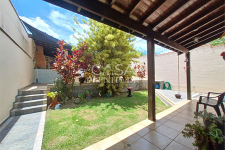 Casa Térrea à venda com 3 quartos, sendo 1 suíte, em Jardim Bandeirantes, Sorocaba, SP