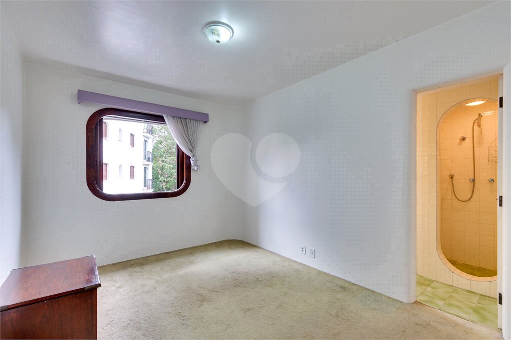Apartamento à venda com 4 quartos, sendo 2 suítes, em Granja Julieta, São Paulo, SP