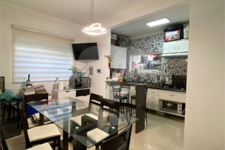 Casa à venda com 3 quartos, sendo 1 suíte, em Jardim Santa Clara, Guarulhos, SP
