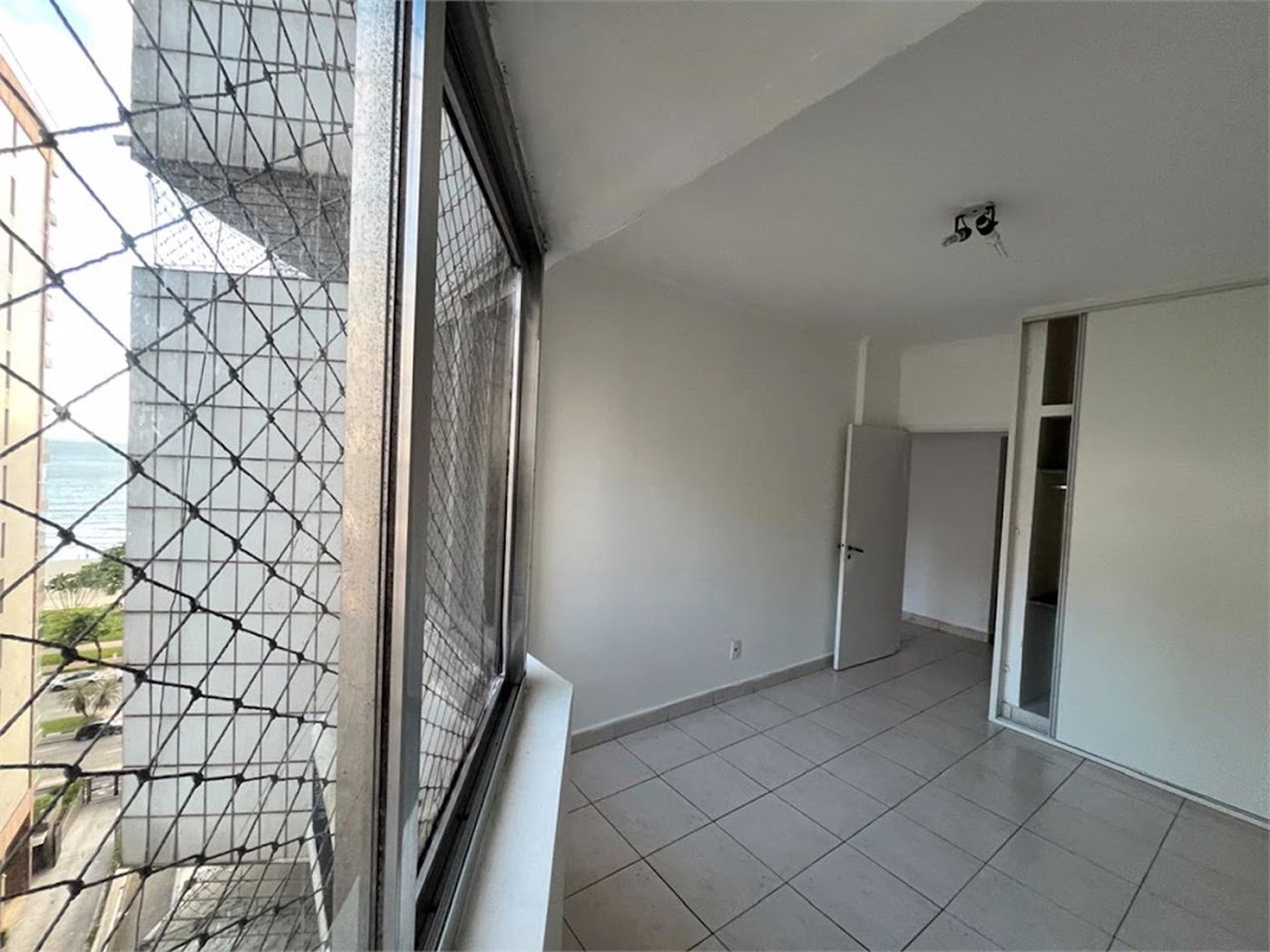 Apartamento Residencial à venda, Boqueirão, Santos - AP0155.