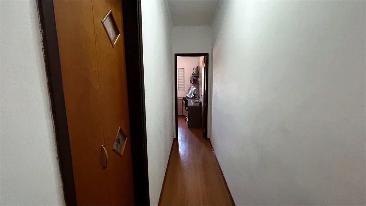 Sobrado à venda com 3 quartos, sendo 2 suítes, em Cidade São Francisco, São Paulo, SP