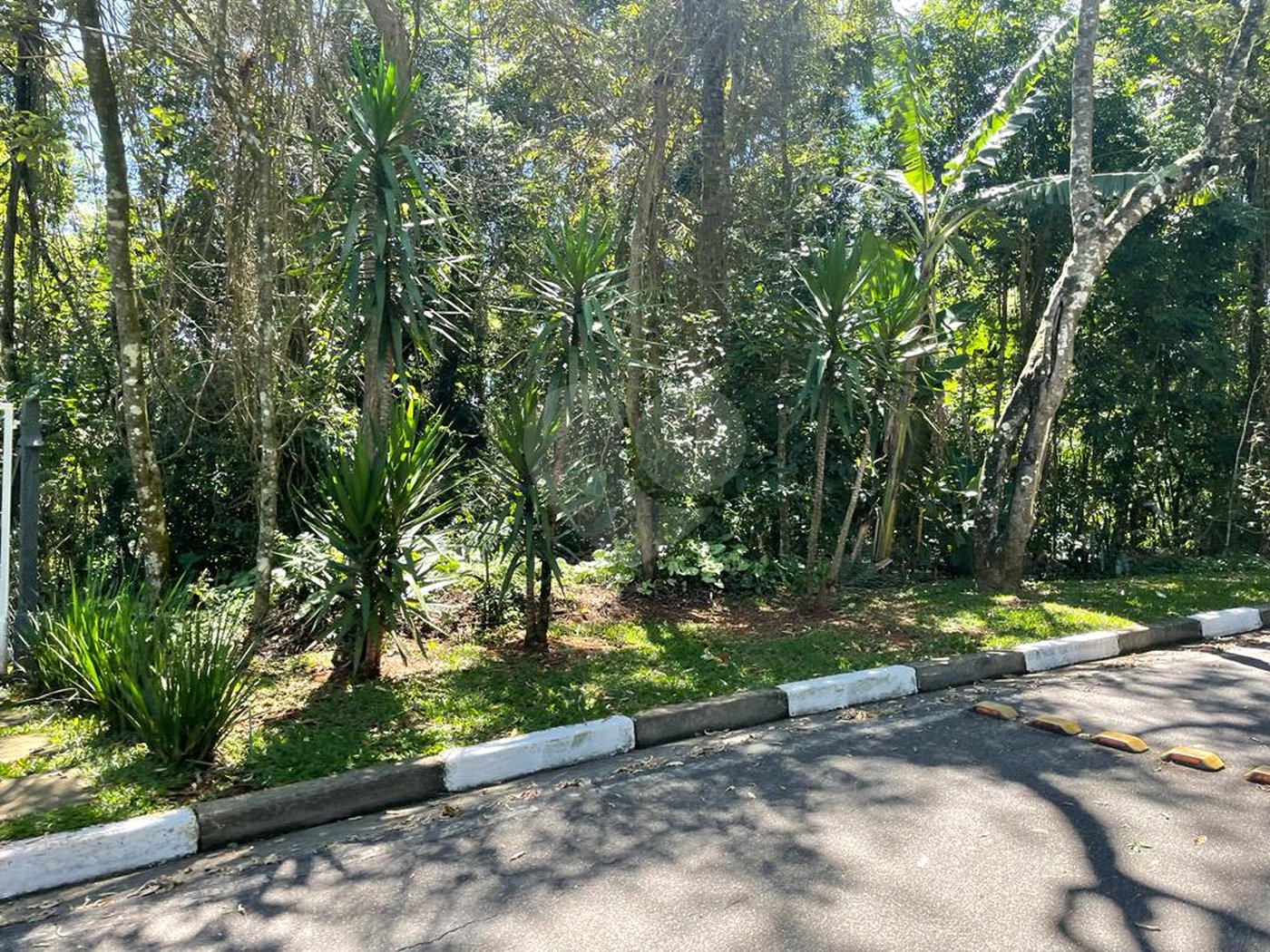 Terreno à venda no condomínio Cantareira, Mairiporã - SP