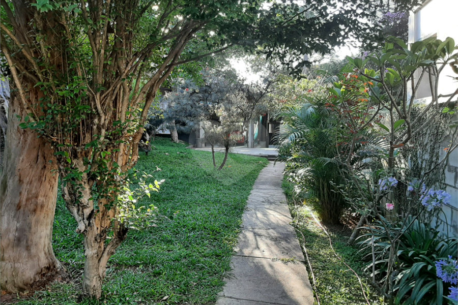 Casa Térrea à venda com 3 quartos em Horto Florestal, São Paulo, SP