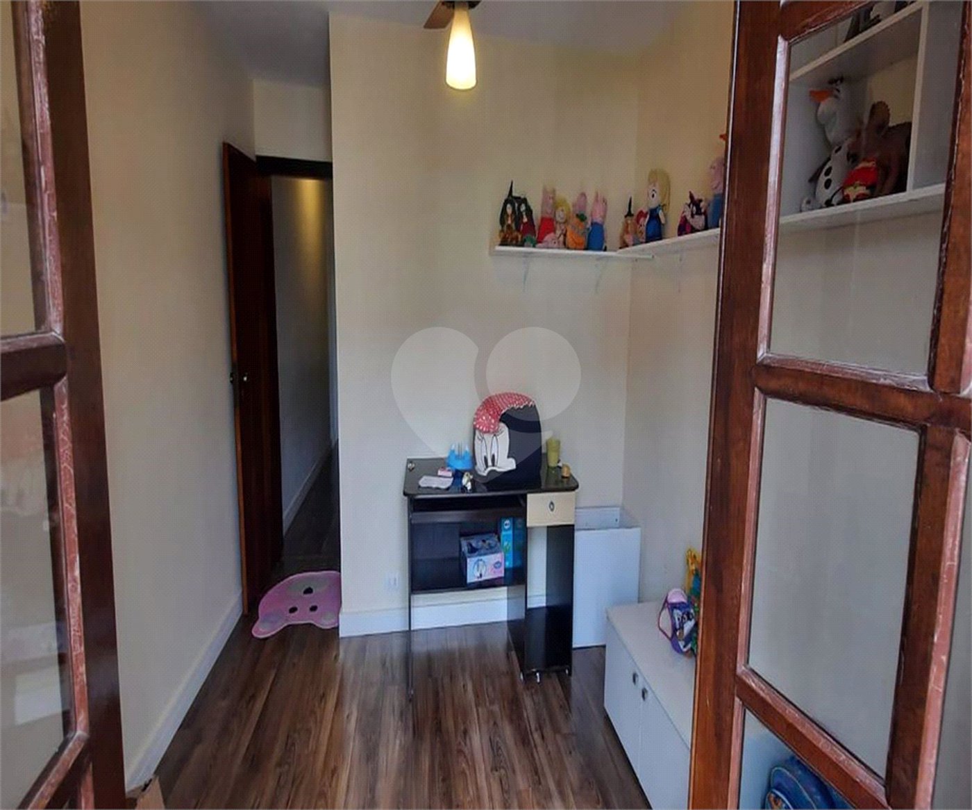 Sobrado à venda com 4 quartos, sendo 1 suíte, em Vila Marari, São Paulo, SP