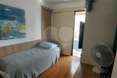 Apartamento à venda com 4 quartos, sendo 1 suíte,  em Tijuca, Rio de Janeiro, RJ