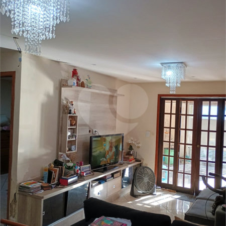 Casa à venda com 2 quartos, sendo 1 suíte, no condomínio Residencial 400, Rio de Janeiro - RJ