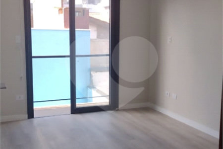 Sobrado à venda com 3 quartos, sendo 1 suíte, em Villa Di Cesar, Mogi das Cruzes, SP