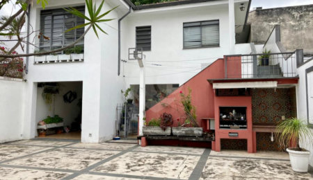 Sobrado à venda ou para alugar com 3 quartos, sendo 1 suíte,  em Parque Colonial, São Paulo, SP