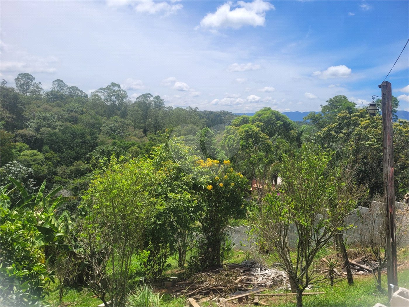 Chácara à venda com 3 quartos em Chácaras Copaco, Arujá, SP