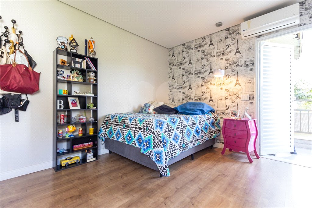 Casa à venda com 4 suítes no condomínio Villa Castanheira, São Paulo - SP