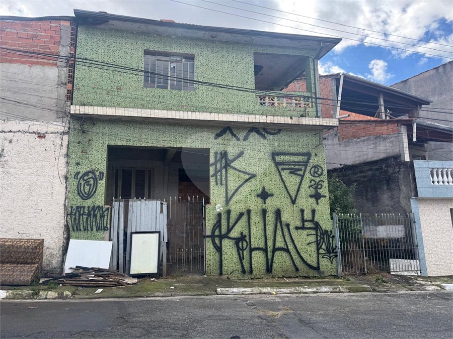 Sobrado à venda com 7 quartos em Cidade Continental, São Paulo, SP