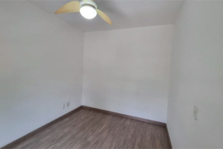 Casa à venda com 3 quartos, sendo 1 suíte, no condomínio Residencial Villagio, São Paulo - SP