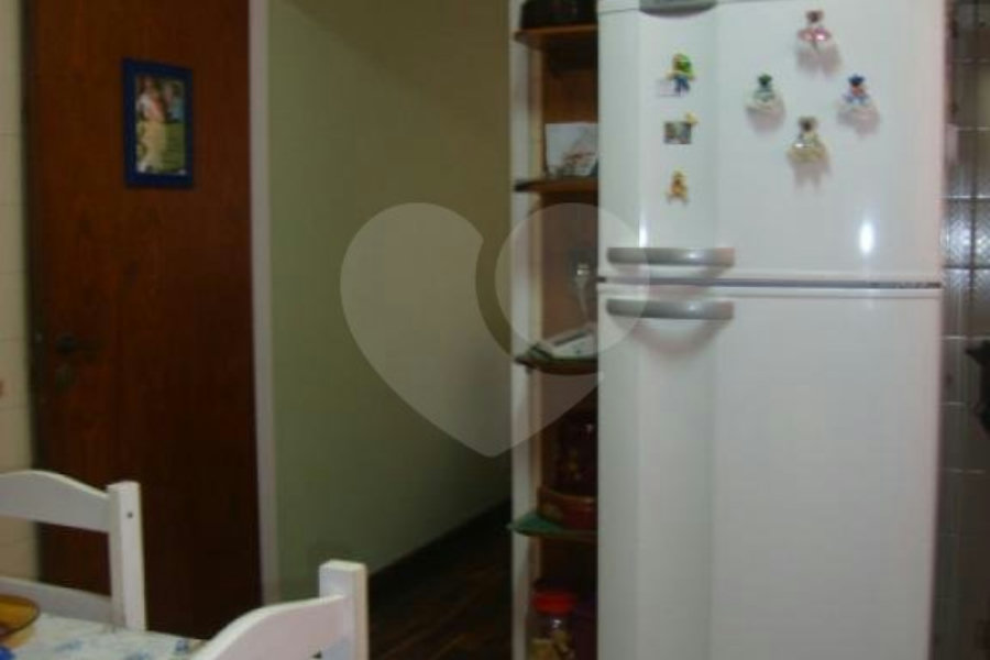 Sobrado à venda com 3 quartos, sendo 1 suíte, em Parada Inglesa, São Paulo, SP