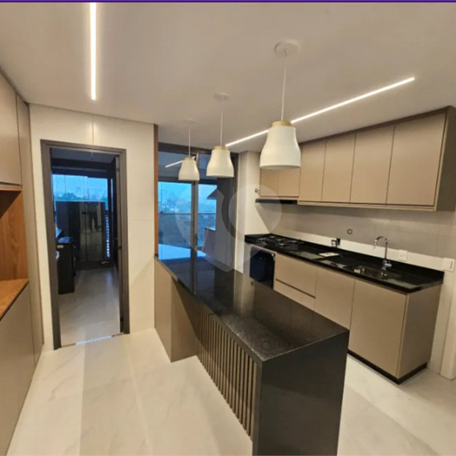 Apartamento à venda com 3 suítes em Jardim Morumbi, São Paulo, SP