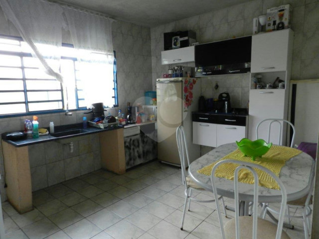Casa à venda com 9 quartos em Jaraguá, São Paulo, SP