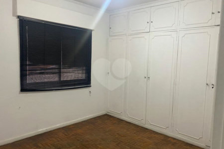 Sobrado à venda com 5 quartos, sendo 1 suíte, em Nova Piraju, São Paulo, SP