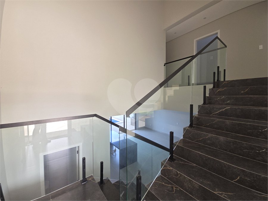Casa à venda com 3 suítes no condomínio Helena Maria, Sorocaba - SP
