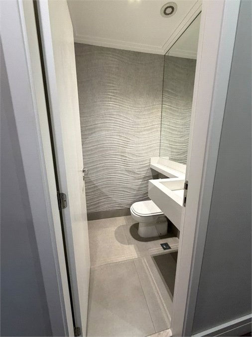 Apartamento à venda com 3 quartos, sendo 1 suíte, no Centro, São Bernardo do Campo, SP