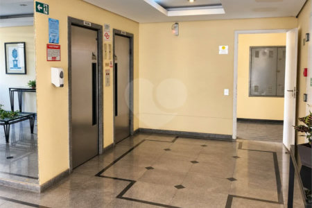 Apartamento de 44 m² com 2 dormitórios, varanda integrada e 1 vaga na Vila Guarani