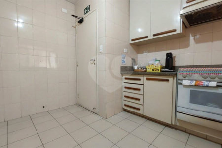 Casa à venda com 4 quartos, sendo 2 suítes,  em Vila Alexandria, São Paulo, SP