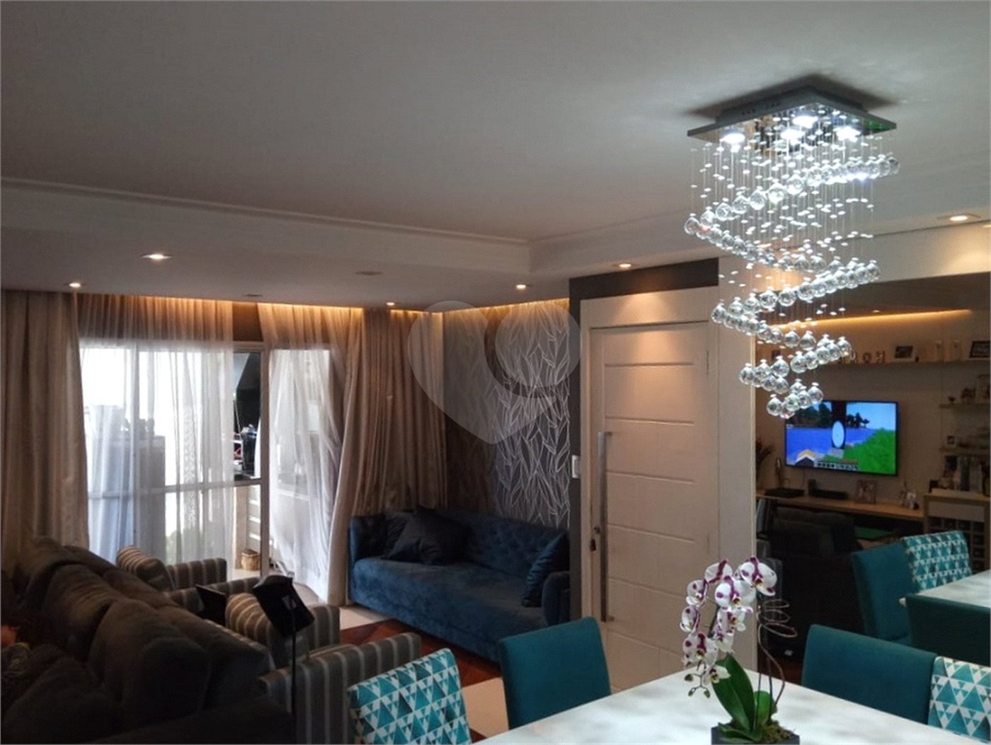Apartamento à venda com 3 suítes em Vila Suzana, São Paulo, SP