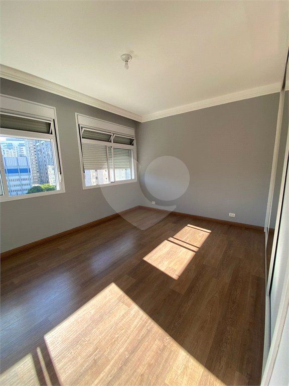 Apartamento à venda com 3 quartos em Vila Mariana, São Paulo, SP