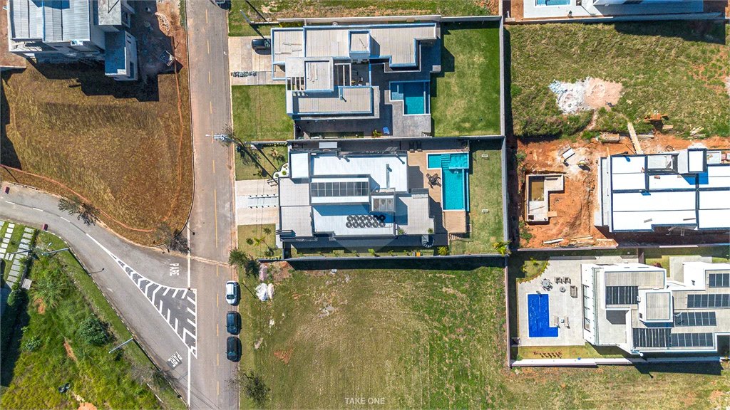 Casa à venda com 4 suítes no condomínio Residencial dos Lagos, Itupeva - SP