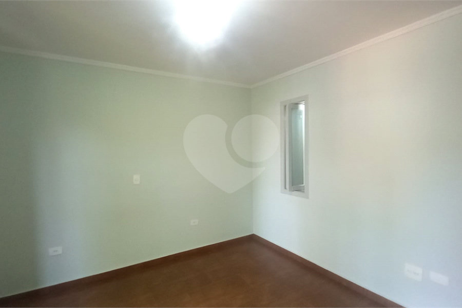 Sobrado à venda com 4 quartos, sendo 2 suítes, em Tremembé, São Paulo, SP