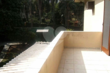 Casa de Vila à venda com 4 quartos, sendo 2 suítes, em Granja Julieta, São Paulo, SP