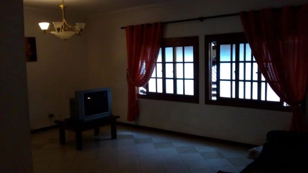 Sobrado à venda com 5 quartos, sendo 1 suíte, em Lapa de Baixo, São Paulo, SP