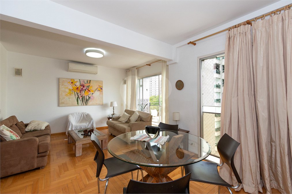 Apartamento à venda com 2 quartos, sendo 1 suíte,  em Indianópolis, São Paulo, SP