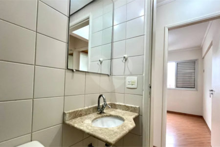 Apartamento à venda com 3 quartos, sendo 1 suíte,  em Vila Campestre, São Paulo, SP