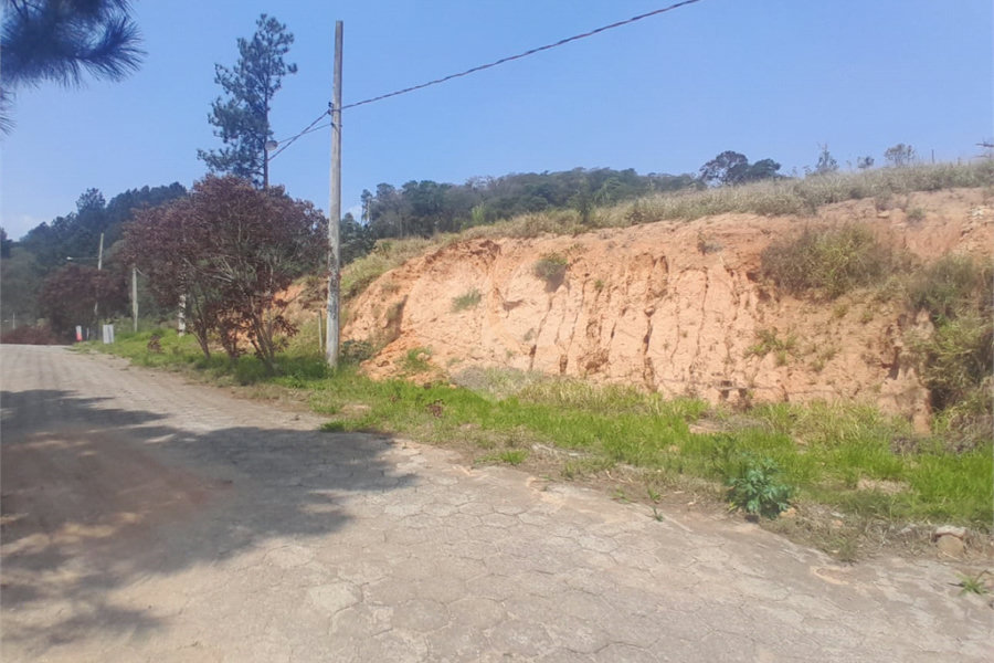 Terreno à venda no condomínio Aútria da Cantareira, Mairiporã - SP