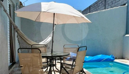 Casa Térrea à venda com 3 quartos, sendo 1 suíte,  em Nova Cerejeira, Atibaia, SP