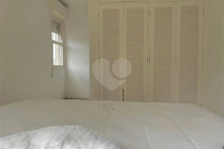 Apartamento à venda com 3 quartos, sendo 1 suíte, em Cerqueira César, São Paulo, SP