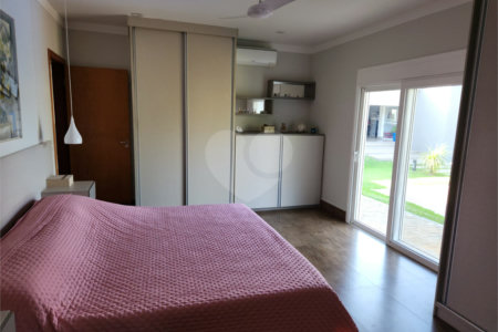 Casa à venda com 4 quartos, sendo 3 suítes, no condomínio Terras de Mont Serrat, Salto - SP