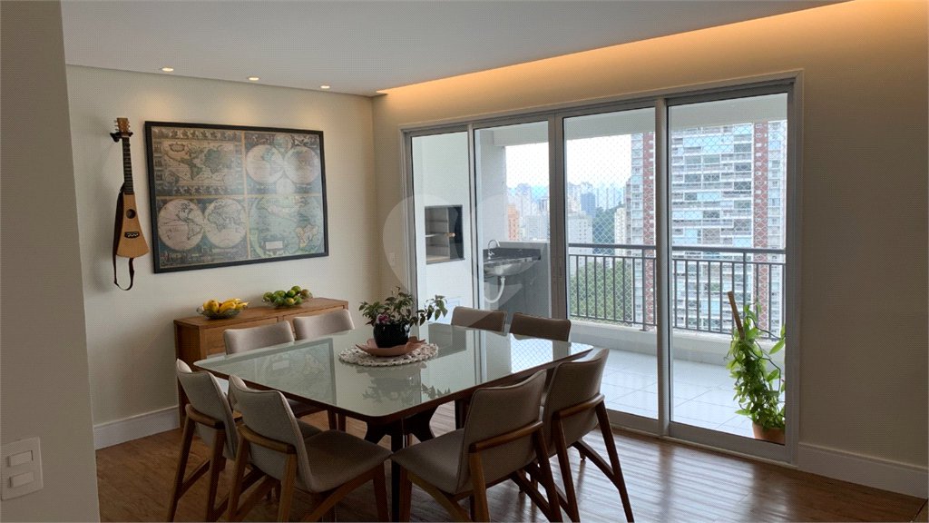 Apartamento à venda com 4 quartos, sendo 2 suítes, em Jardim Caboré, São Paulo, SP